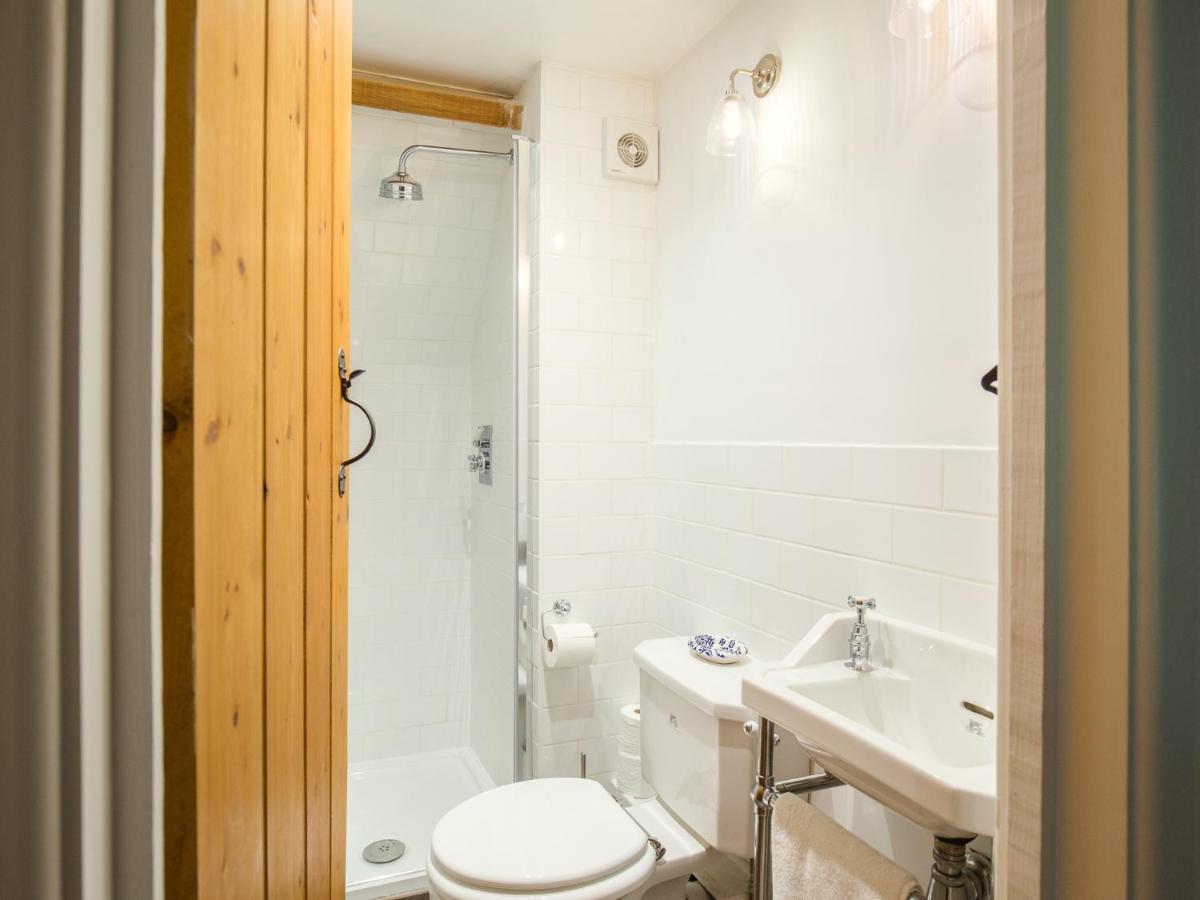 Lily Cottage Tew Eksteriør bilde